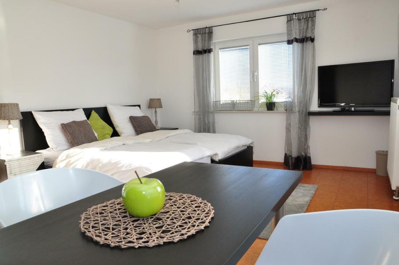 N37 -Modern Eingerichtete Zimmer In Ruhiger Lage Aldingen  Экстерьер фото