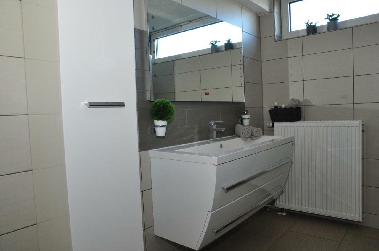 N37 -Modern Eingerichtete Zimmer In Ruhiger Lage Aldingen  Экстерьер фото